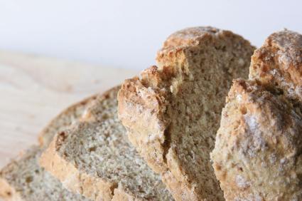 बहुभुज में रोटी का नुस्खा: खाना पकाने के चरण